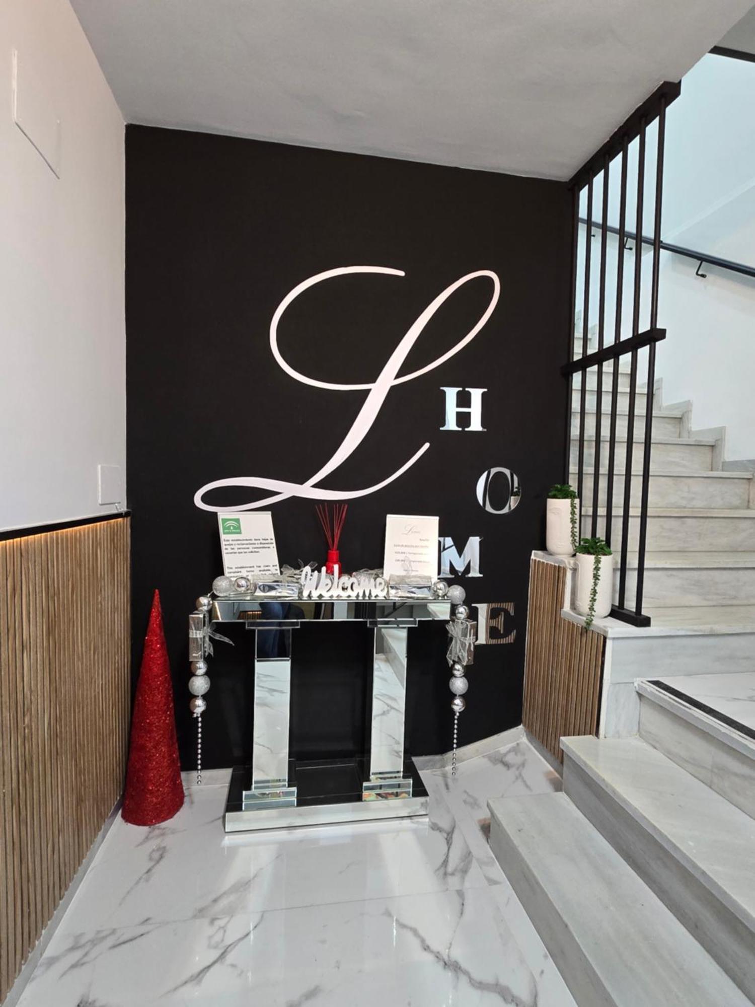 Lhome Севиля Екстериор снимка